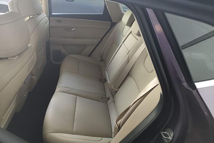 Used Hima AITO M5 2025 Extended-Range Ultra All-Wheel-Drive Version Left Rear Seat