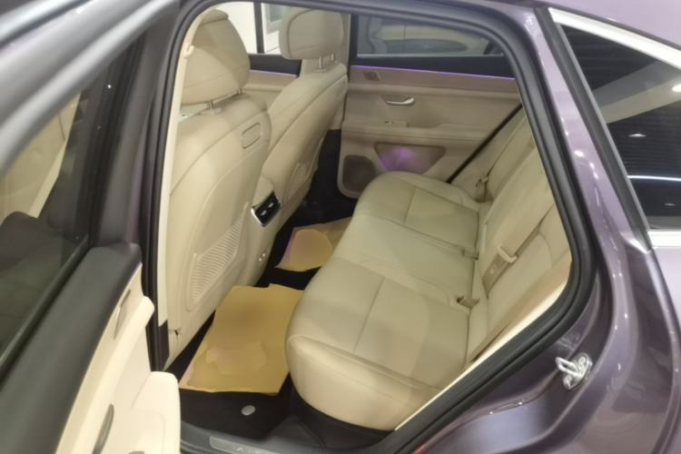 Used Hima AITO M5 2025 Extended-Range Ultra All-Wheel-Drive Version Left Rear Seat