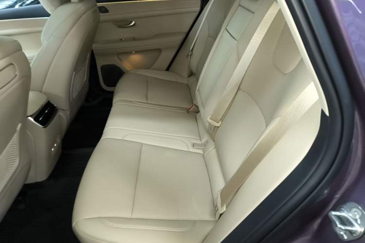 Used Hima AITO M5 2025 Extended-Range Ultra All-Wheel-Drive Version Left Rear Seat