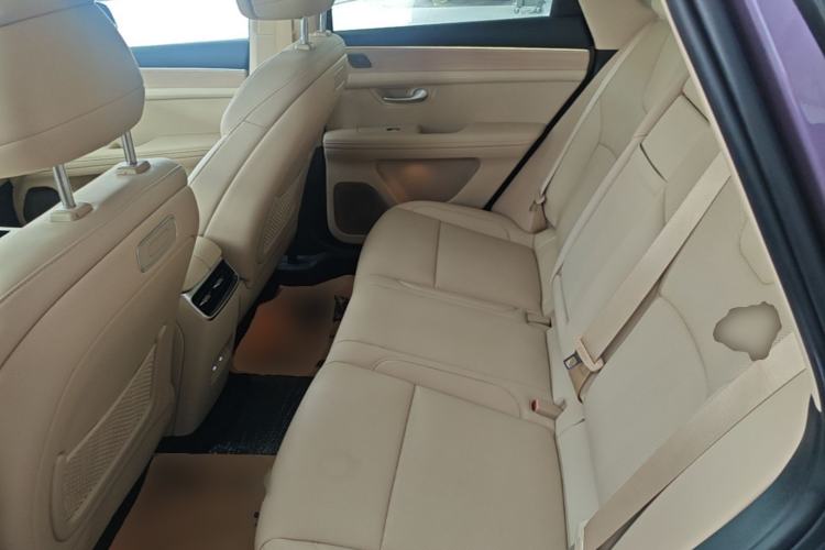 Used Hima AITO M5 2025 Extended-Range Ultra All-Wheel-Drive Version Left Rear Seat