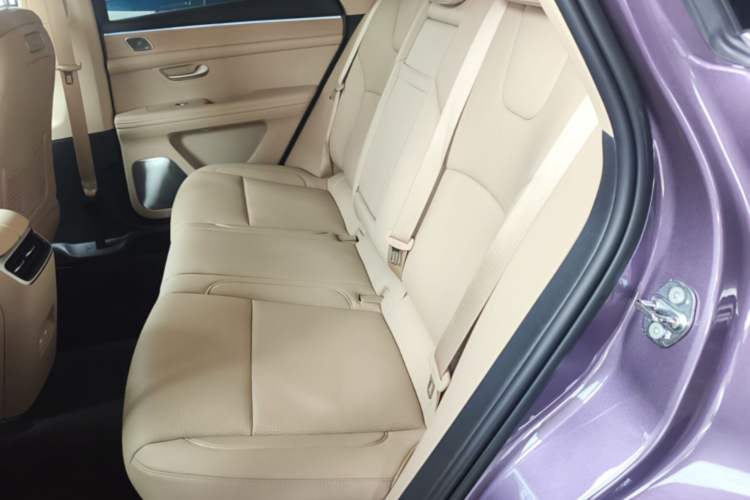 Used Hima AITO M5 2025 Extended-Range Ultra All-Wheel-Drive Version Left Rear Seat
