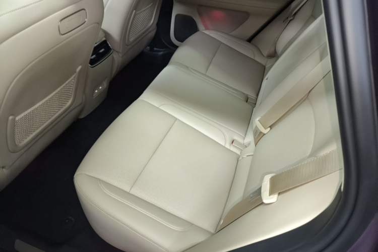 Used Hima AITO M5 2025 Extended-Range Ultra All-Wheel-Drive Version Left Rear Seat