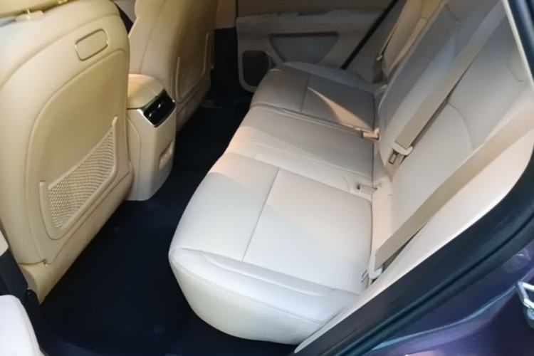 Used Hima AITO M5 2025 Extended-Range Ultra All-Wheel-Drive Version Left Rear Seat