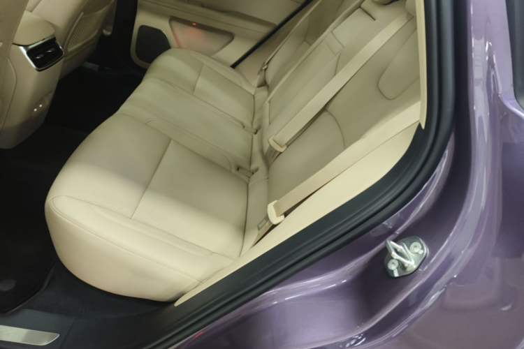 Used Hima AITO M5 2025 Extended-Range Ultra All-Wheel-Drive Version Left Rear Seat
