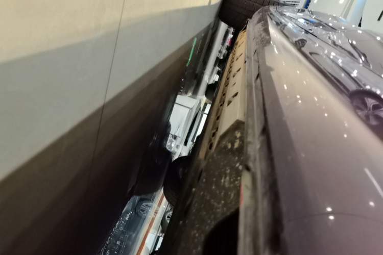 Used Hima AITO M5 2025 Extended-Range Ultra All-Wheel-Drive Version Left Side Sill
