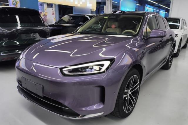 Ojetý Hima AITO M5 2025 Extended-Range Ultra All-Wheel-Drive Version
