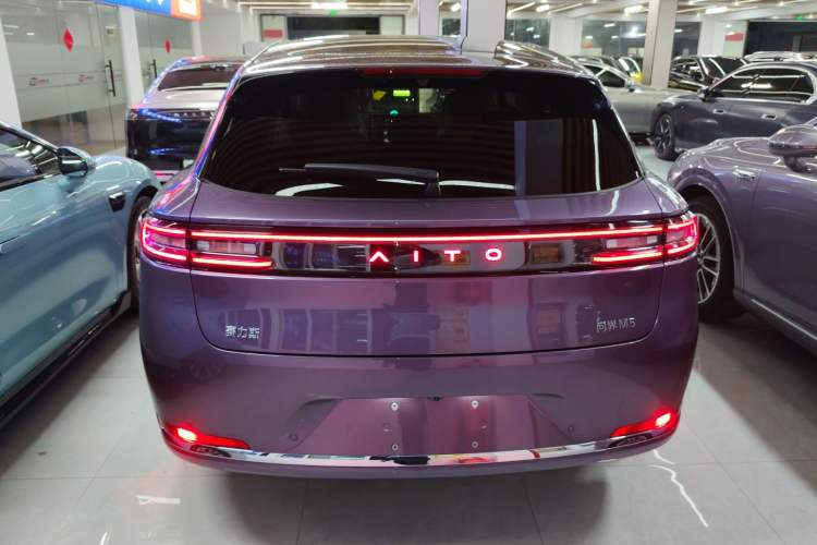 Used Hima AITO M5 2025 Extended-Range Ultra All-Wheel-Drive Version Rear