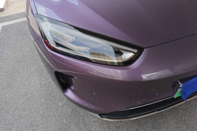 Used Hima AITO M5 2025 Extended-Range Ultra All-Wheel-Drive Version Right Front Headlight