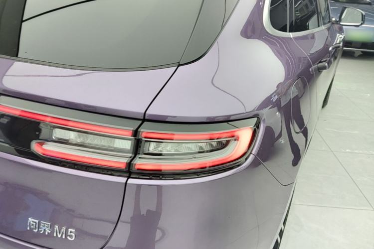 Used Hima AITO M5 2025 Extended-Range Ultra All-Wheel-Drive Version Right Rear Taillight
