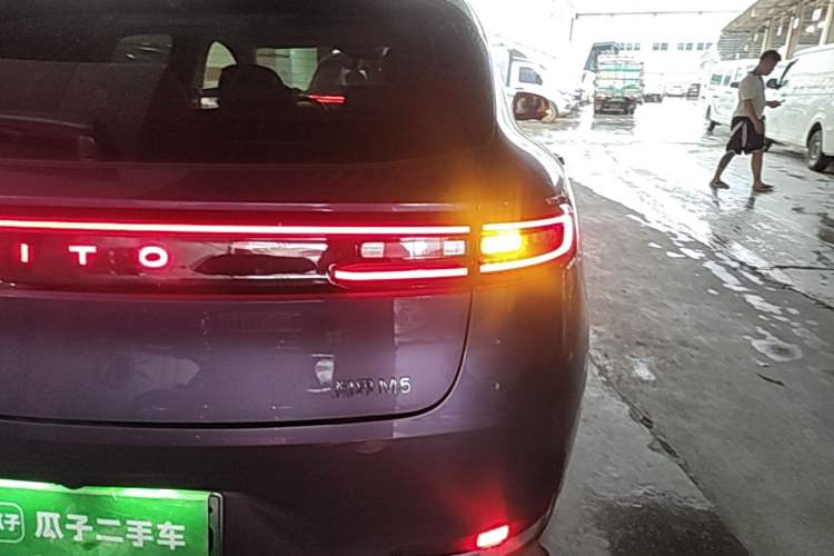 Used Hima AITO M5 2025 Extended-Range Ultra All-Wheel-Drive Version Right Rear Taillight