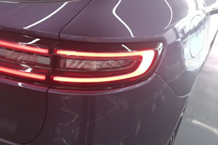 Used Hima AITO M5 2025 Extended-Range Ultra All-Wheel-Drive Version Right Rear Taillight