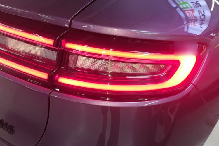 Used Hima AITO M5 2025 Extended-Range Ultra All-Wheel-Drive Version Right Rear Taillight