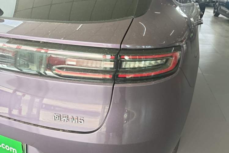 Used Hima AITO M5 2025 Extended-Range Ultra All-Wheel-Drive Version Right Rear Taillight