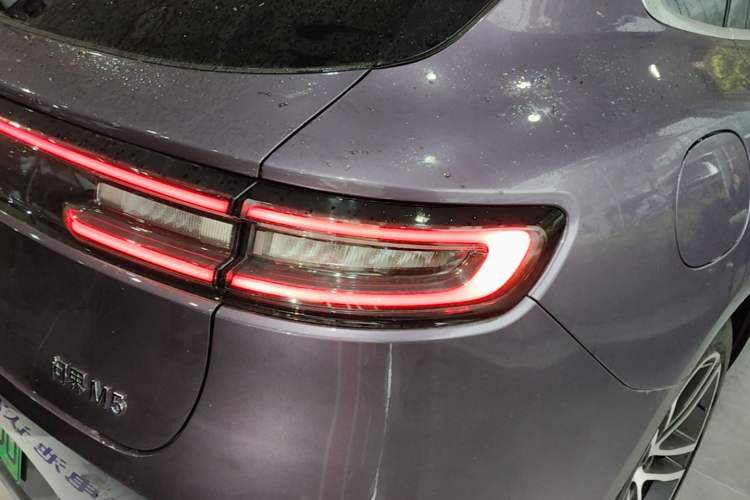Used Hima AITO M5 2025 Extended-Range Ultra All-Wheel-Drive Version Right Rear Taillight