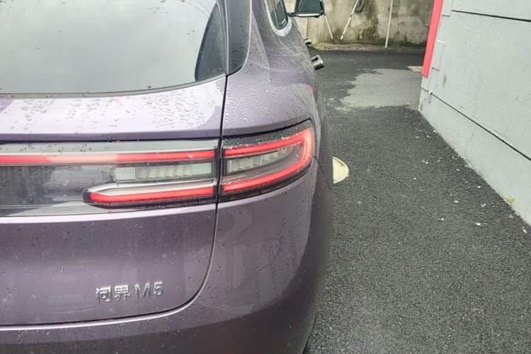 Used Hima AITO M5 2025 Extended-Range Ultra All-Wheel-Drive Version Right Rear Taillight