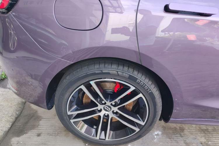 Used Hima AITO M5 2025 Extended-Range Ultra All-Wheel-Drive Version Right Rear Wheel Hub