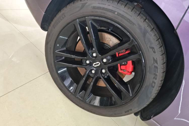 Used Hima AITO M5 2025 Extended-Range Ultra All-Wheel-Drive Version Right Rear Wheel Hub