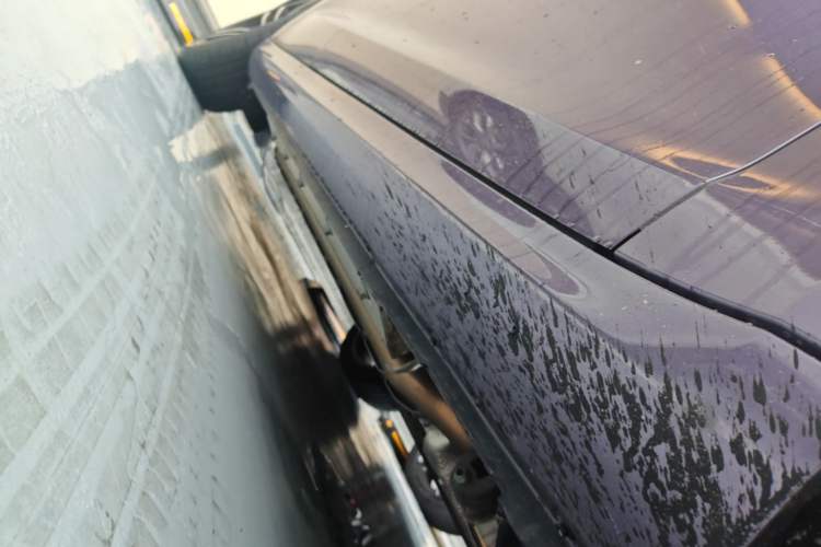 Used Hima AITO M5 2025 Extended-Range Ultra All-Wheel-Drive Version Right Side Sill