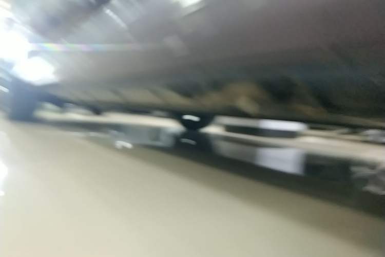 Used Hima AITO M5 2025 Extended-Range Ultra All-Wheel-Drive Version Right Side Sill