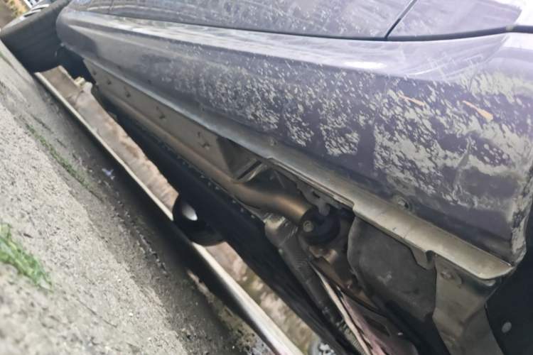 Used Hima AITO M5 2025 Extended-Range Ultra All-Wheel-Drive Version Right Side Sill