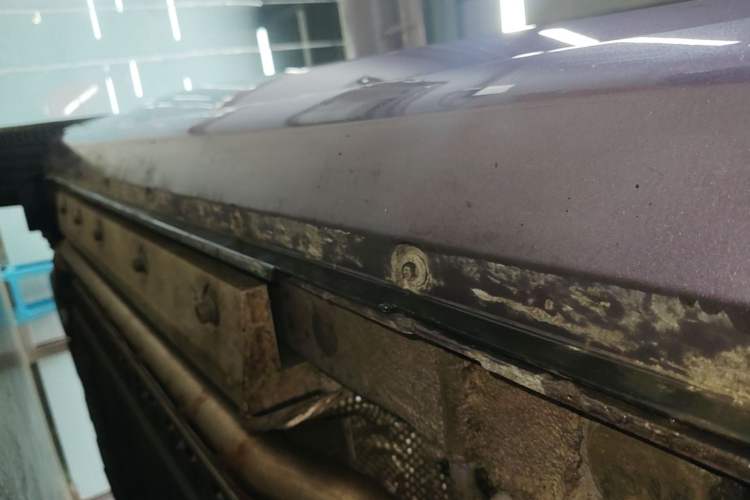Used Hima AITO M5 2025 Extended-Range Ultra All-Wheel-Drive Version Right Side Sill