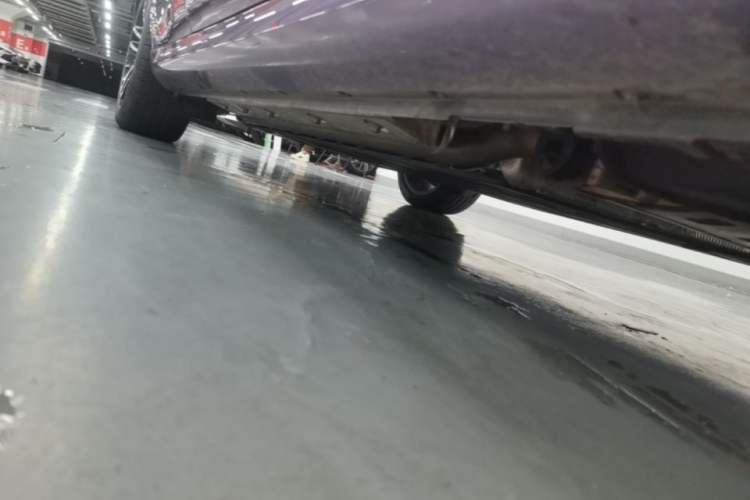 Used Hima AITO M5 2025 Extended-Range Ultra All-Wheel-Drive Version Right Side Sill