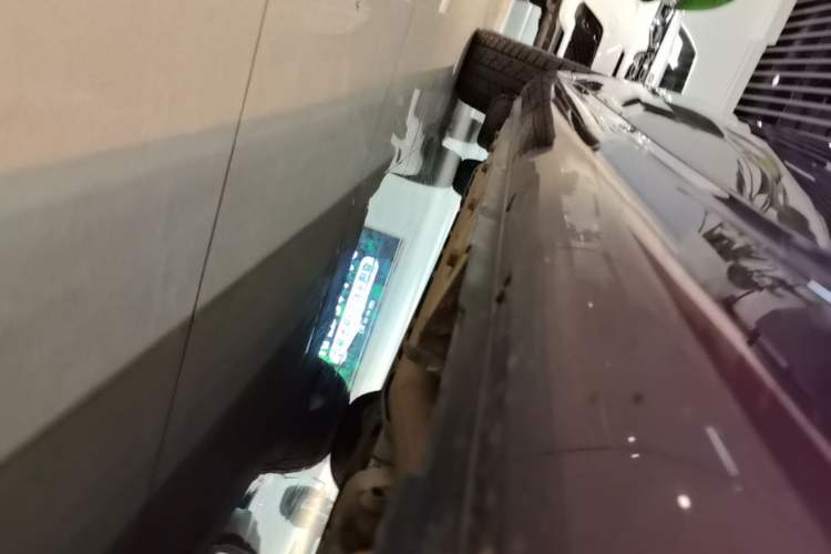 Used Hima AITO M5 2025 Extended-Range Ultra All-Wheel-Drive Version Right Side Sill