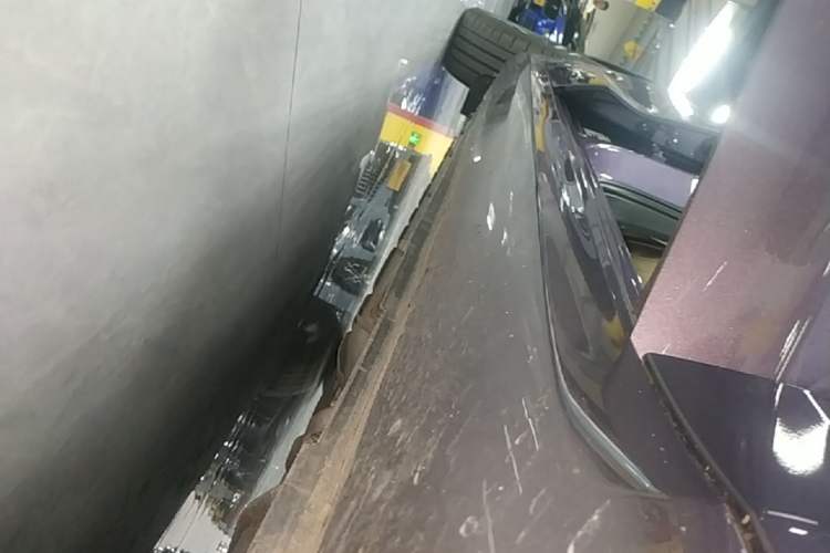 Used Hima AITO M5 2025 Extended-Range Ultra All-Wheel-Drive Version Right Side Sill