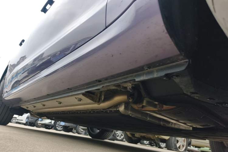 Used Hima AITO M5 2025 Extended-Range Ultra All-Wheel-Drive Version Right Side Sill