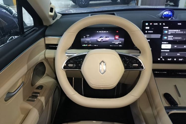 Used Hima AITO M5 2025 Extended-Range Ultra All-Wheel-Drive Version Steering Wheel