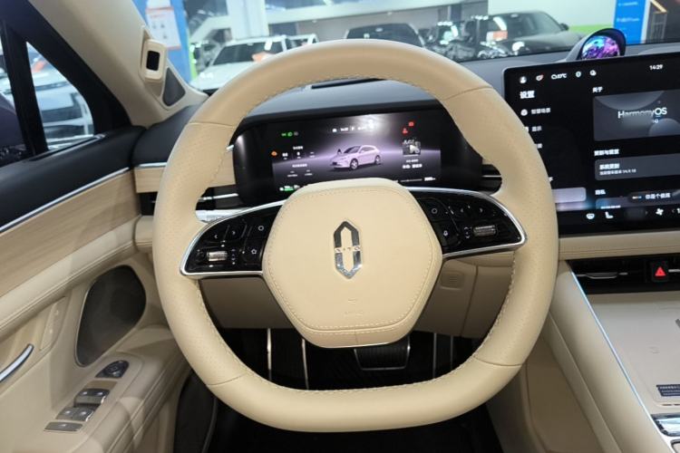 Used Hima AITO M5 2025 Extended-Range Ultra All-Wheel-Drive Version Steering Wheel