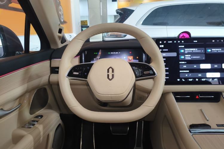 Used Hima AITO M5 2025 Extended-Range Ultra All-Wheel-Drive Version Steering Wheel