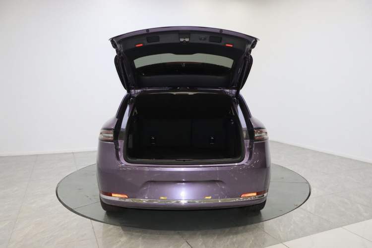 Used Hima AITO M5 2025 Extended-Range Ultra All-Wheel-Drive Version Trunk