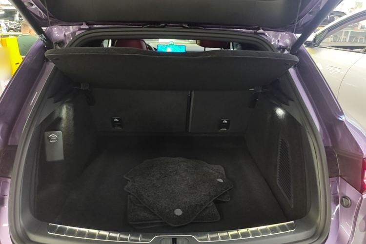 Used Hima AITO M5 2025 Extended-Range Ultra All-Wheel-Drive Version Trunk