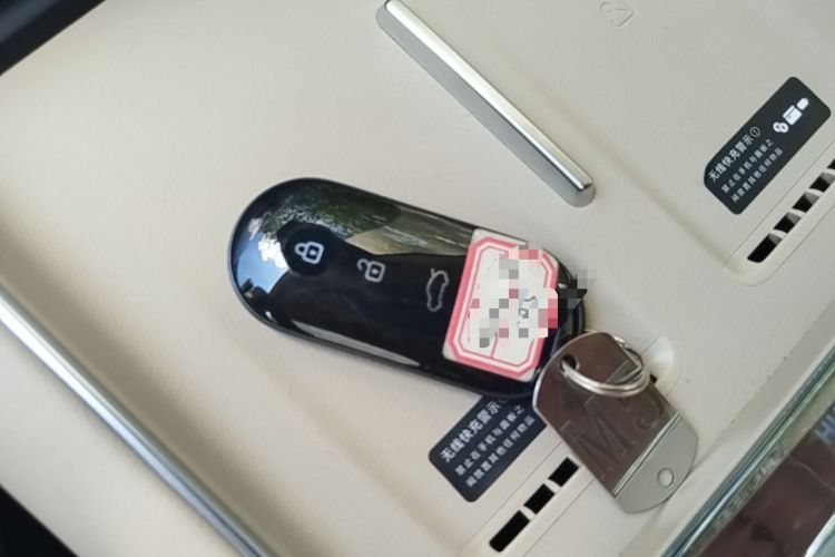 Used Hima AITO M5 2025 Extended-Range Ultra All-Wheel-Drive Version Vehicle Key