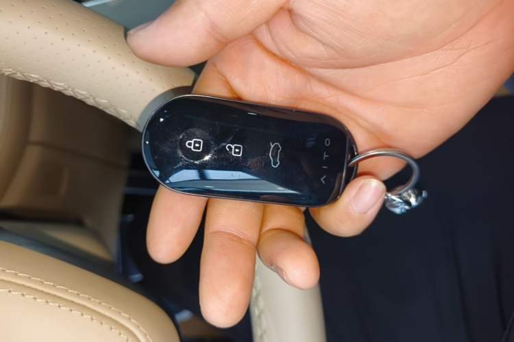 Used Hima AITO M5 2025 Extended-Range Ultra All-Wheel-Drive Version Vehicle Key