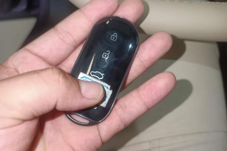 Used Hima AITO M5 2025 Extended-Range Ultra All-Wheel-Drive Version Vehicle Key