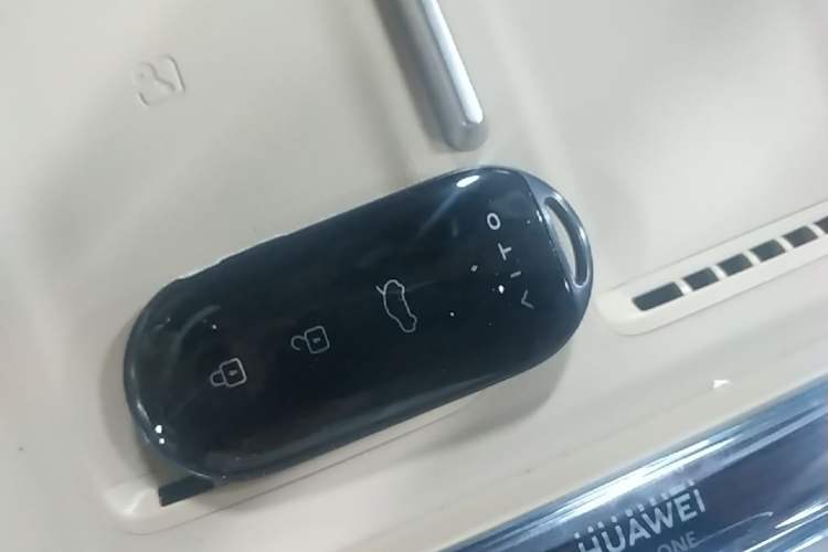 Used Hima AITO M5 2025 Extended-Range Ultra All-Wheel-Drive Version Vehicle Key