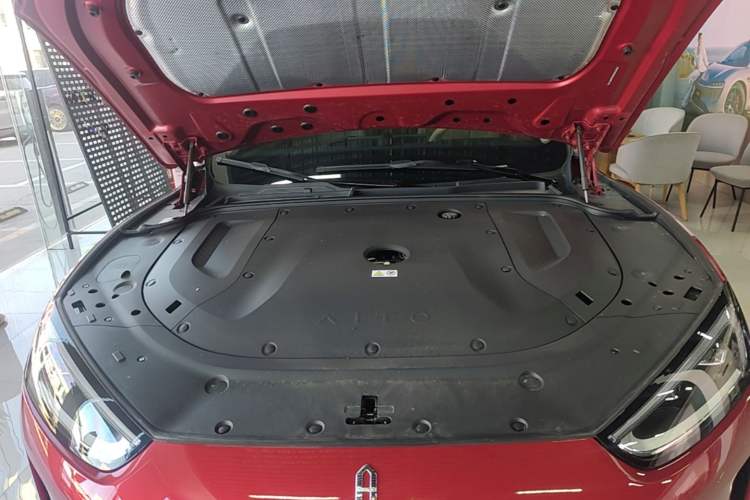Used Hima AITO M5 2025 Extended-Range Ultra Rear-Wheel-Drive Version Engine Bay