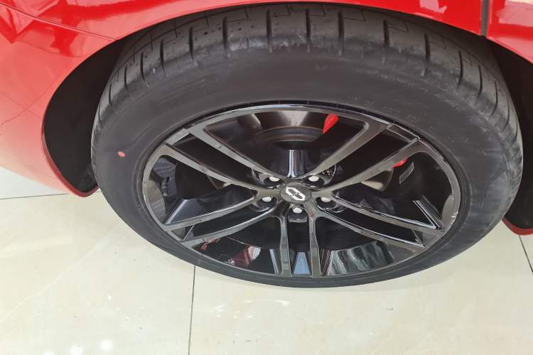 Used Hima AITO M5 2025 Extended-Range Ultra All-Wheel-Drive Version Exterior 5