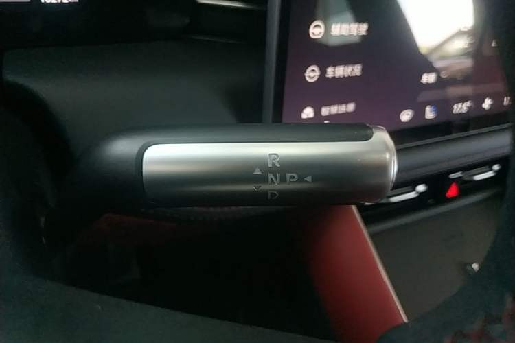 Used Hima AITO M5 2025 Extended-Range Ultra All-Wheel-Drive Version Gear Lever