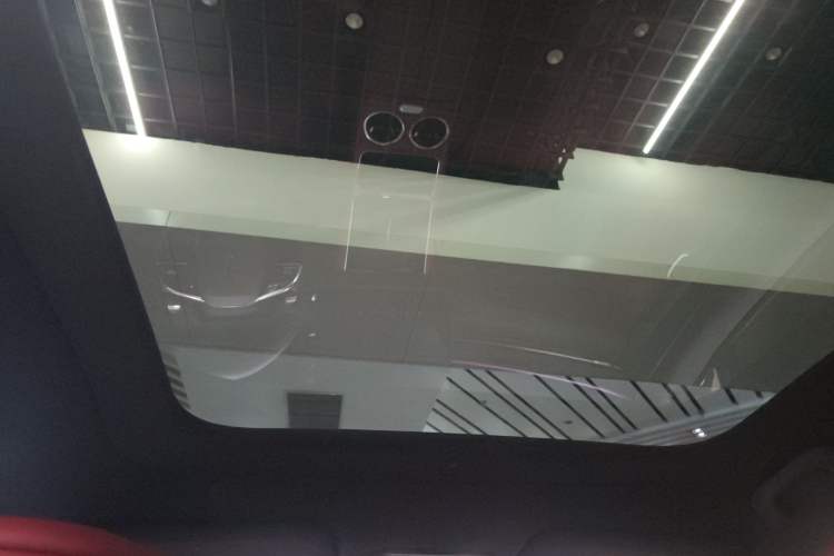 Used Hima AITO M5 2025 Extended-Range Ultra All-Wheel-Drive Version Headliner