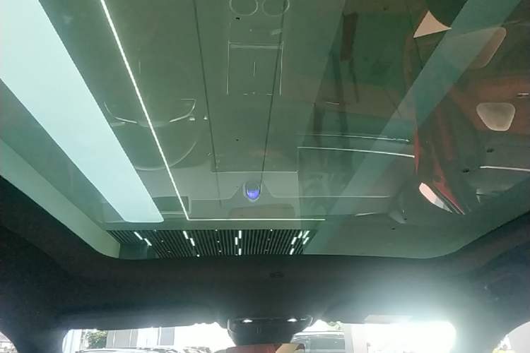 Used Hima AITO M5 2025 Extended-Range Ultra All-Wheel-Drive Version Headliner