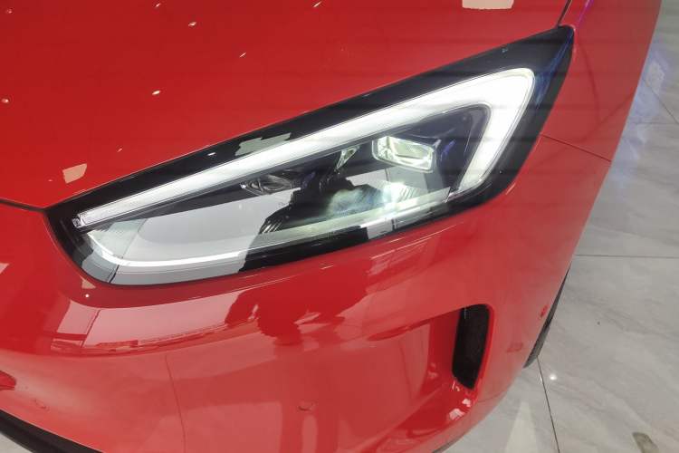 Used Hima AITO M5 2025 Extended-Range Ultra All-Wheel-Drive Version Left Front Headlight