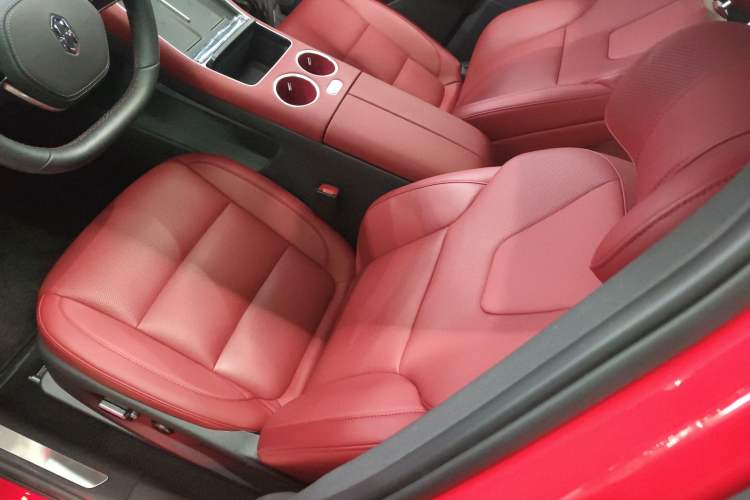 Used Hima AITO M5 2025 Extended-Range Ultra All-Wheel-Drive Version Left Front Seat