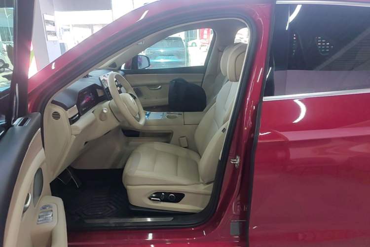 Used Hima AITO M5 2025 Extended-Range Ultra Rear-Wheel-Drive Version Left Front Seat
