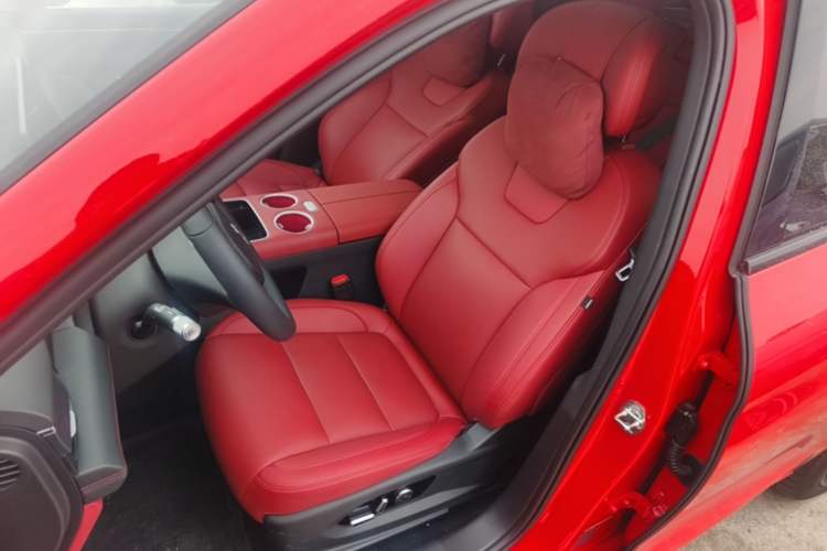Used Hima AITO M5 2025 Extended-Range Ultra All-Wheel-Drive Version Left Front Seat