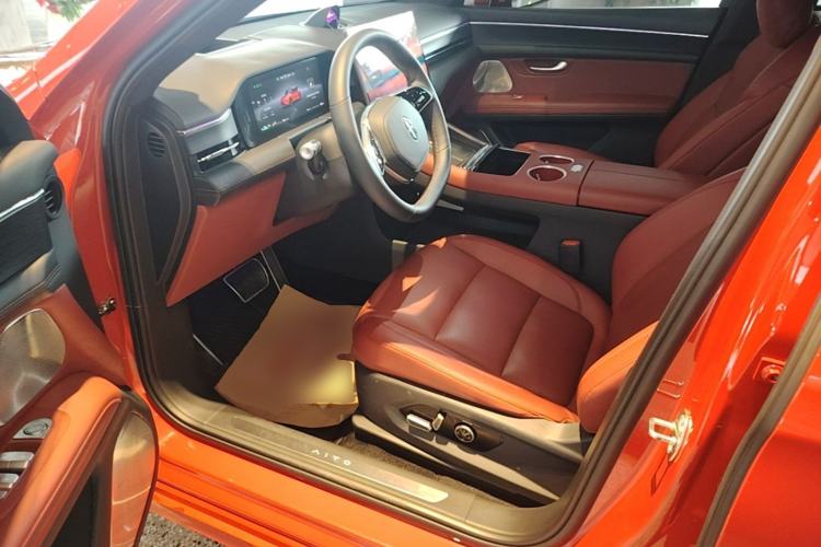 Used Hima AITO M5 2025 Extended-Range Ultra All-Wheel-Drive Version Left Front Seat