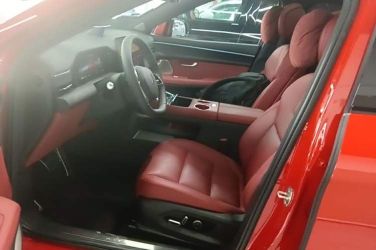 Used Hima AITO M5 2025 Extended-Range Ultra All-Wheel-Drive Version Left Front Seat