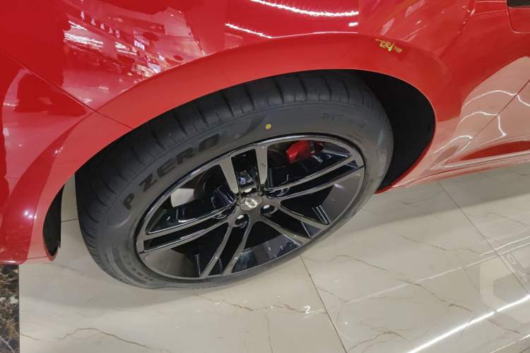 Used Hima AITO M5 2025 Extended-Range Ultra All-Wheel-Drive Version Left Front Wheel Hub